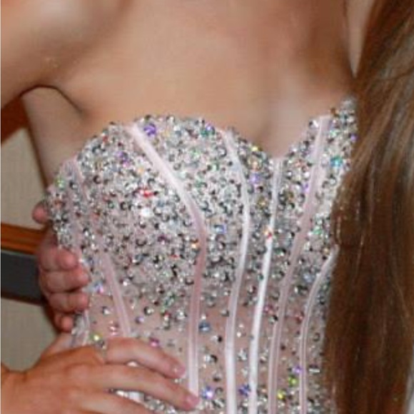 Sweetheart sheer sequin bodice with full tulle bottom - Picture 2 of 7